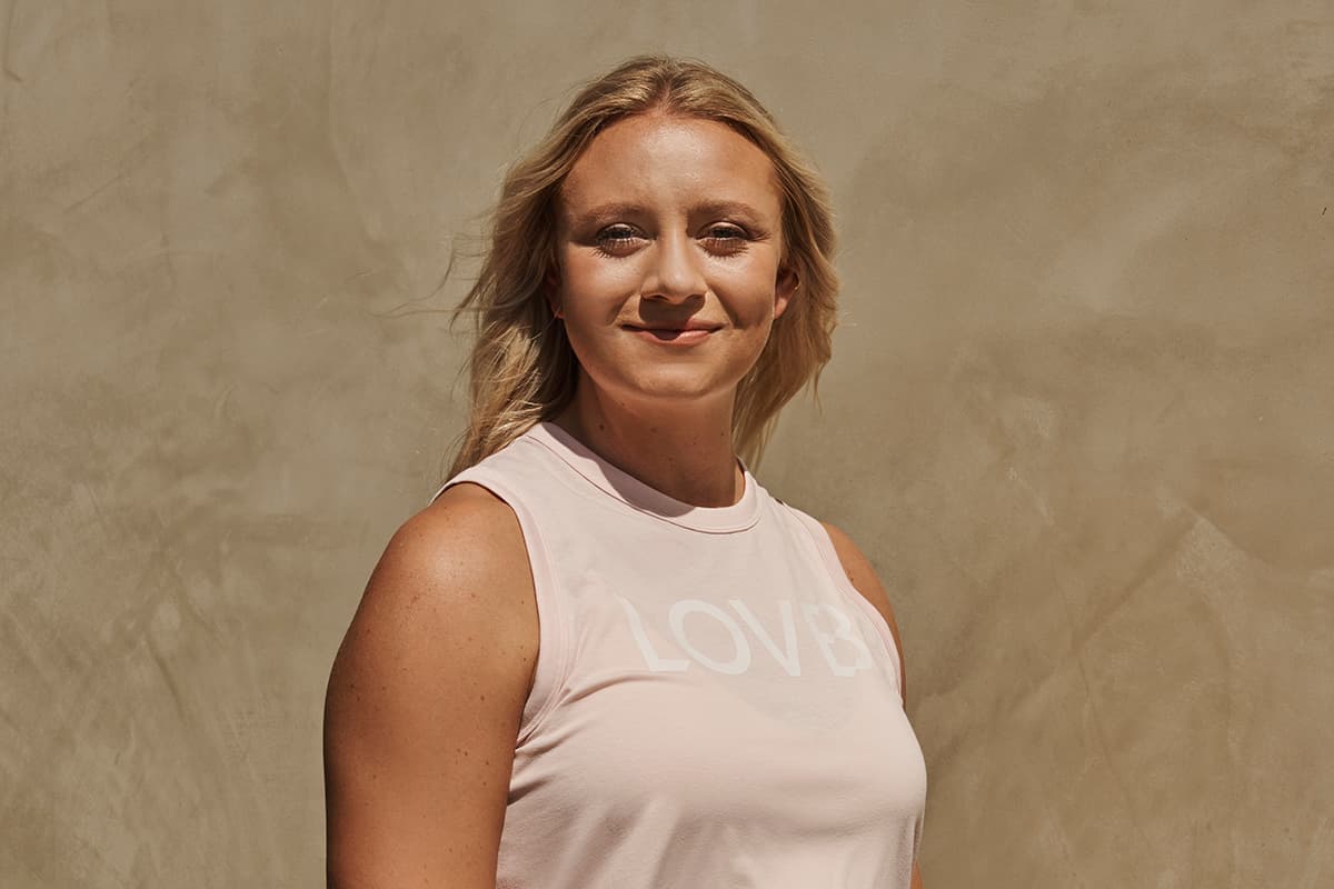 Serving Pancakes | Many Happy Returns with Jordyn Poulter