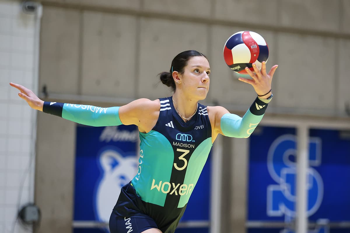 Serving Pancakes | LOVB and Family with Mariena Hayden