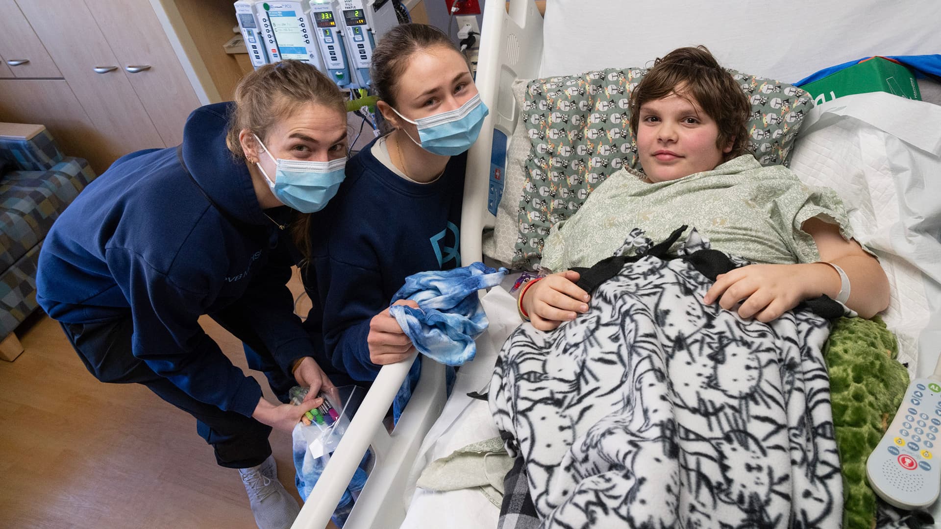 LOVB Madison Spreads the LOVB at American Family Children’s Hospital