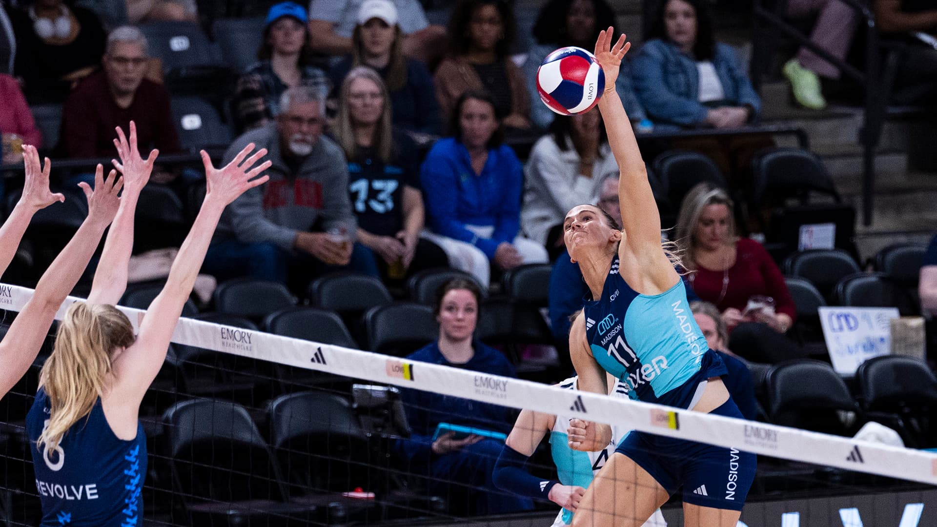 Drews Schumacher, Ogbogu earn Player of the Week honors