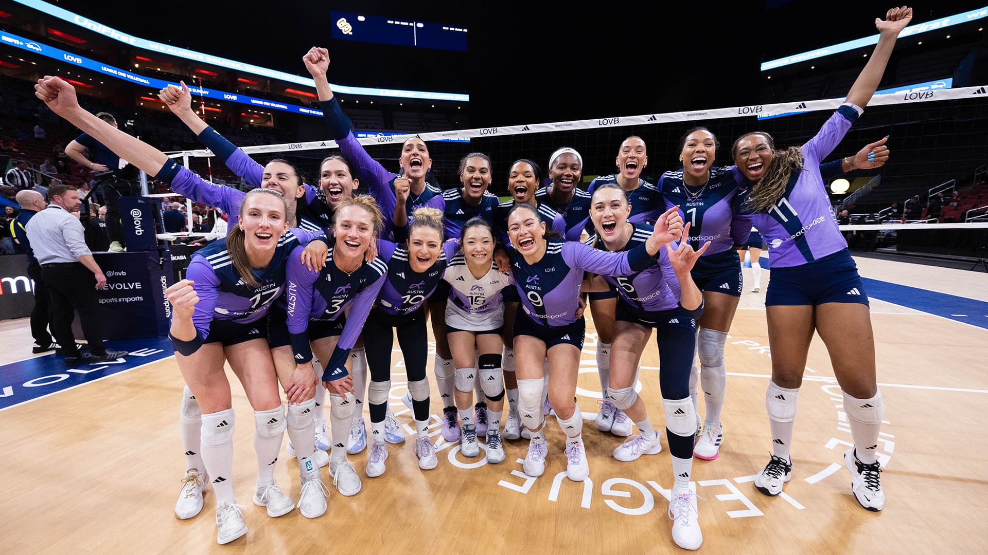 Underdogs LOVB Austin, LOVB Omaha move into semifinals