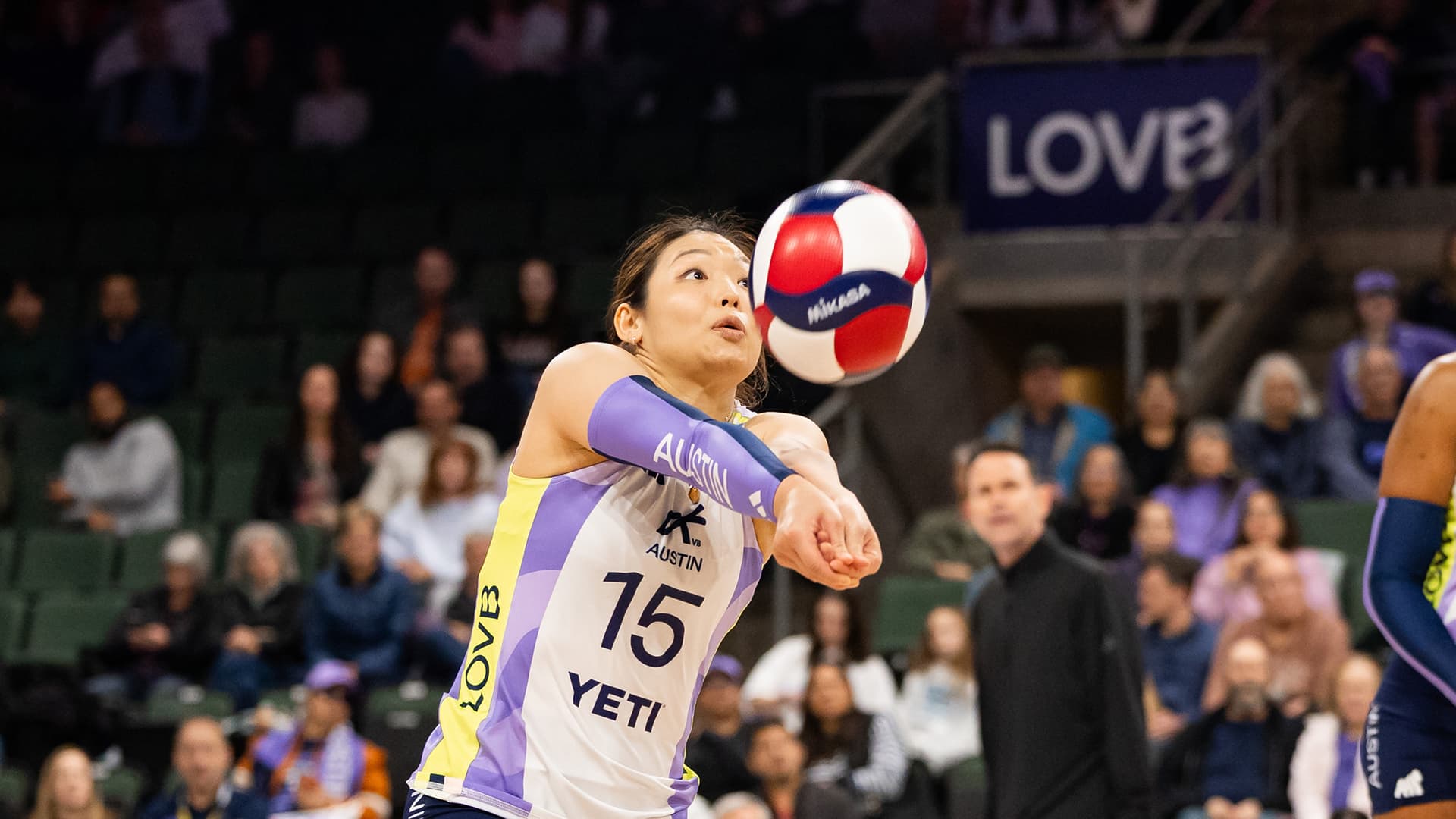 Austin Delivers Late, Beats Atlanta in Five