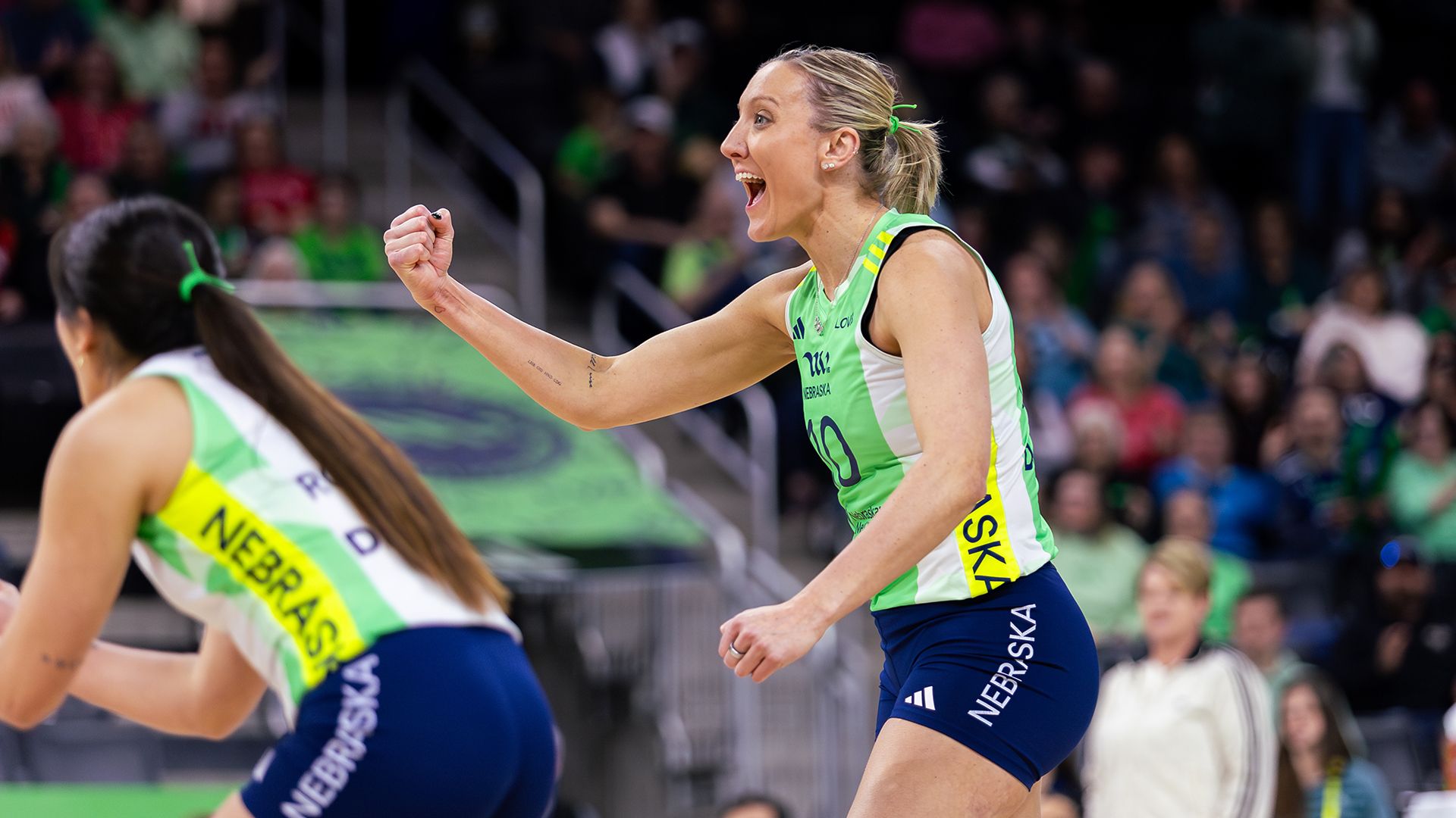 Going Down Swinging: Larson, LOVB Heat Up Ahead of the Postseason